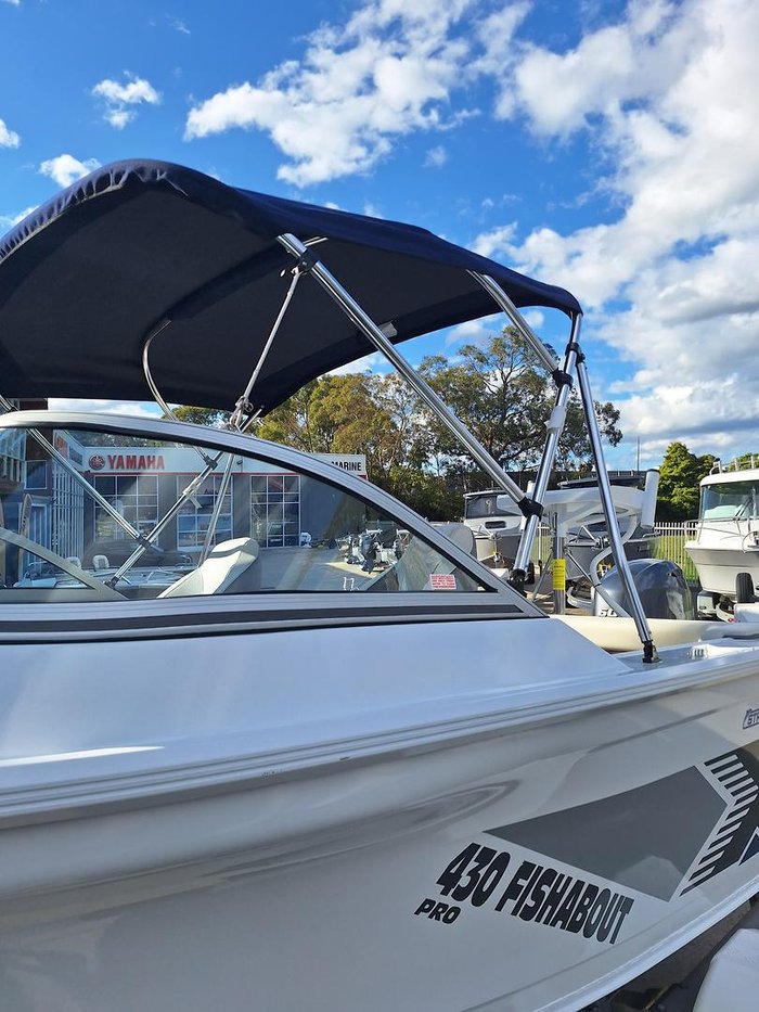 2023 QUINTREX 430 Fishabout Pro