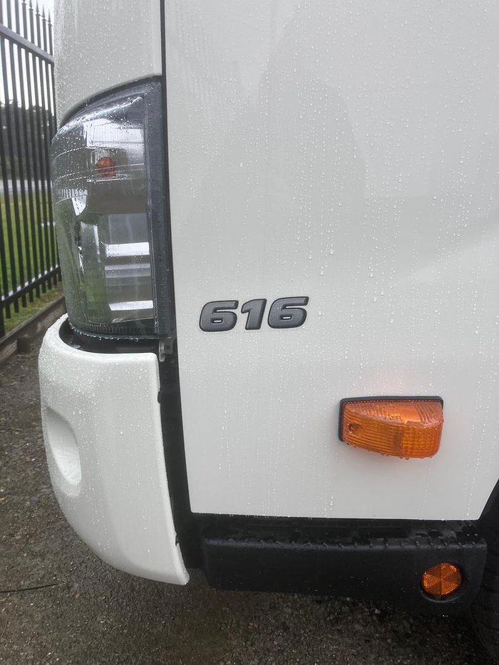 2025 Hino 300 Series 616 Crew White