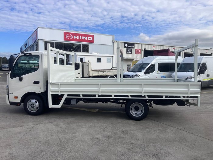 2025 Hino 300 Series 616 WHITE