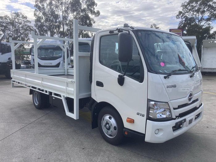 2025 Hino 300 Series 616 WHITE