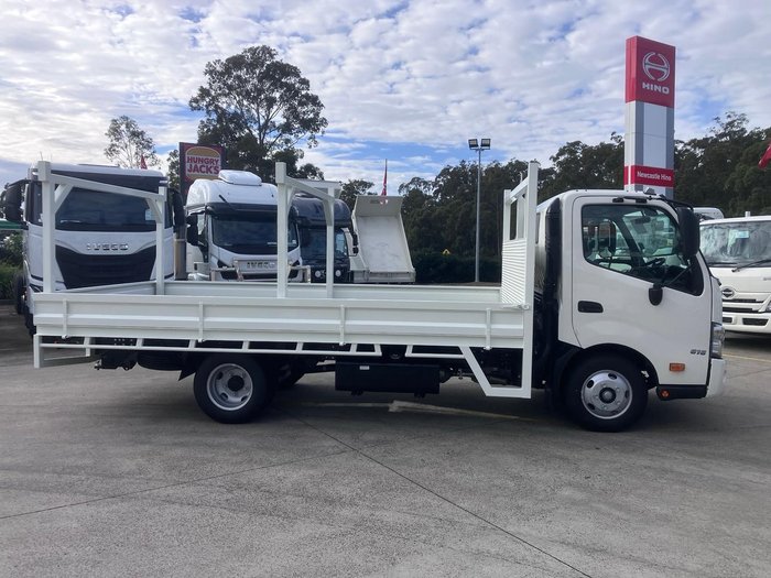 2025 Hino 300 Series 616 WHITE