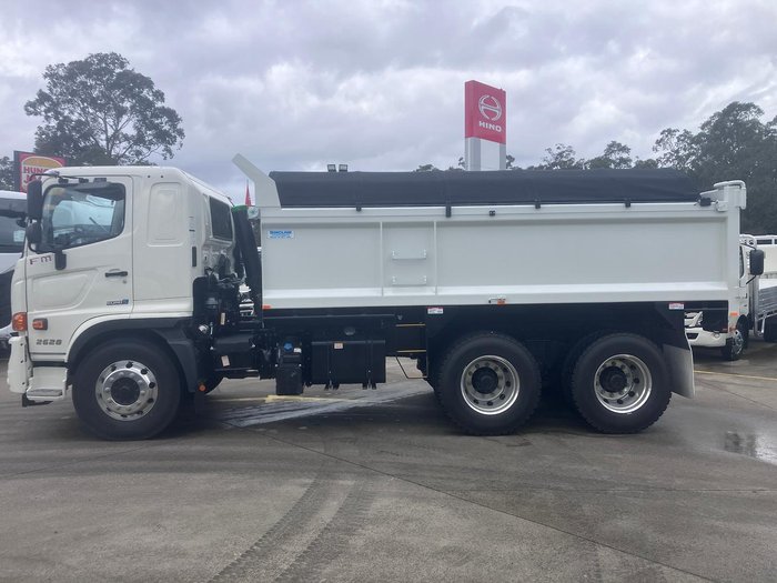 2024 Hino 500 Series FM2628 Auto White