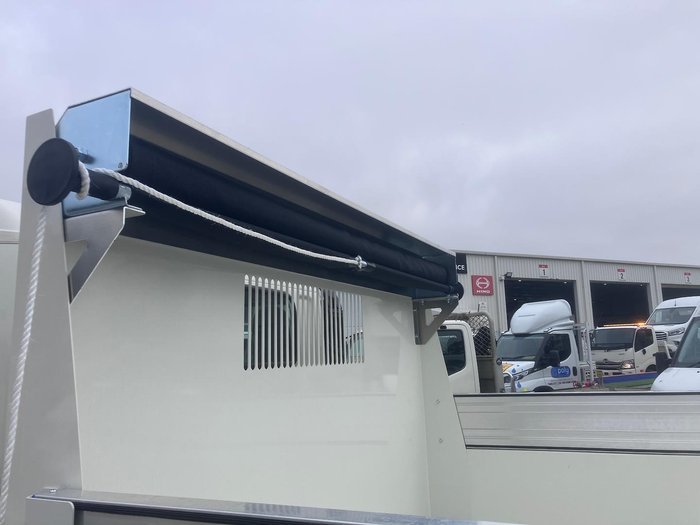 2024 Hino 300 Series 617 Tipper White