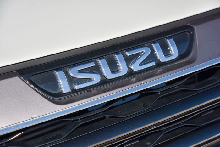 2023 Isuzu MU-X LS-U MY24 4x2 White