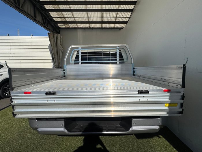 2025 Mitsubishi Triton GLX+