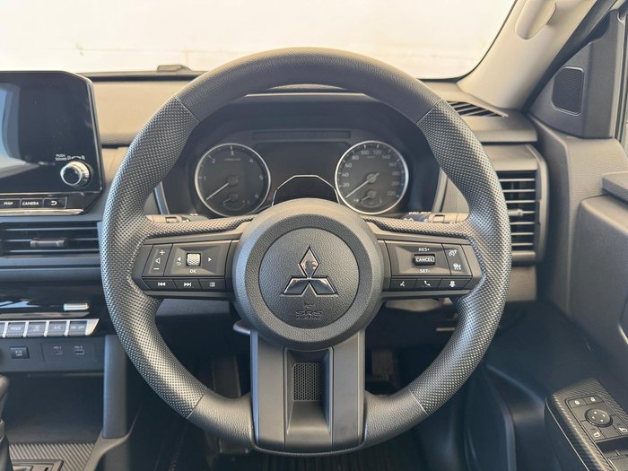 2025 Mitsubishi Triton GLX+