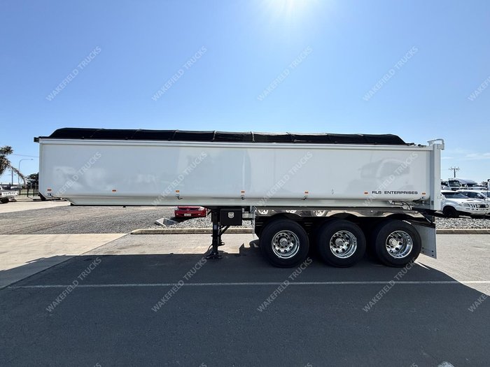 0 RLB Enterprises By Sonnex 28 Foot Civil Spec White