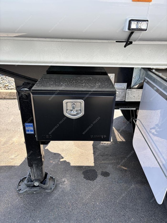 0 RLB Enterprises By Sonnex 28 Foot Civil Spec White