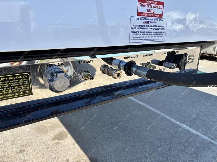 0 RLB Enterprises By Sonnex 28 Foot Civil Spec White