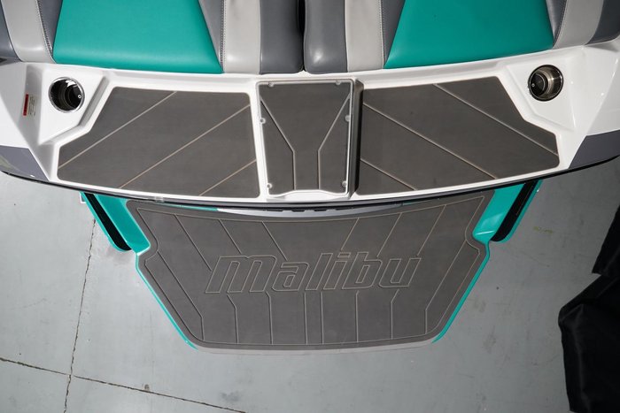 2021 Malibu Wakesetter 21 VLX