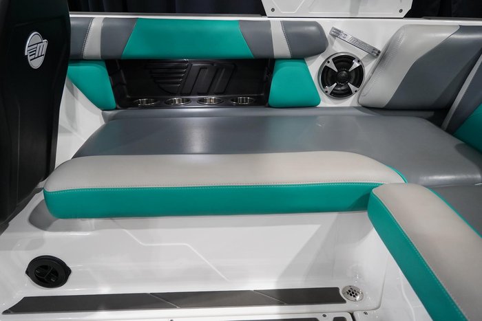 2021 Malibu Wakesetter 21 VLX