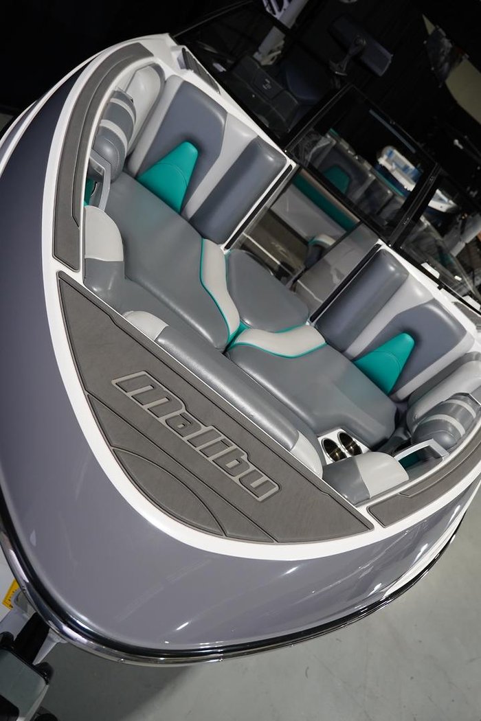 2021 Malibu Wakesetter 21 VLX
