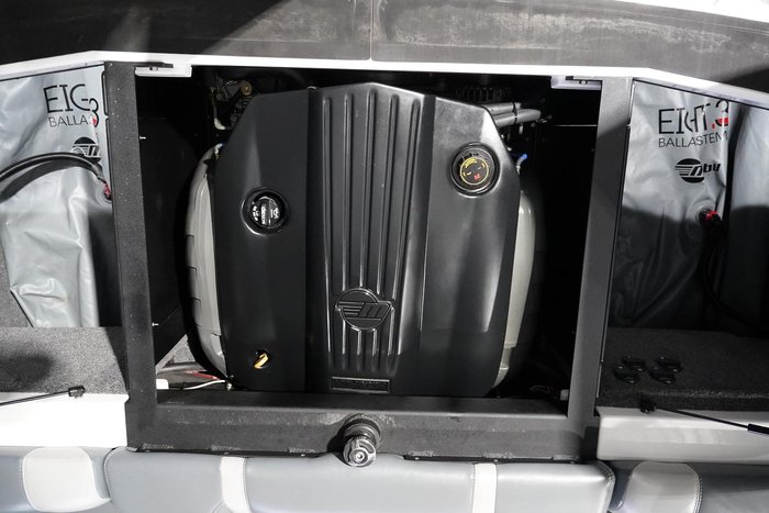 2021 Malibu Wakesetter 21 VLX