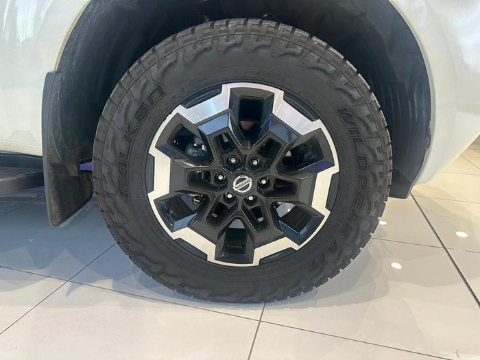 2021 Nissan Navara SL
