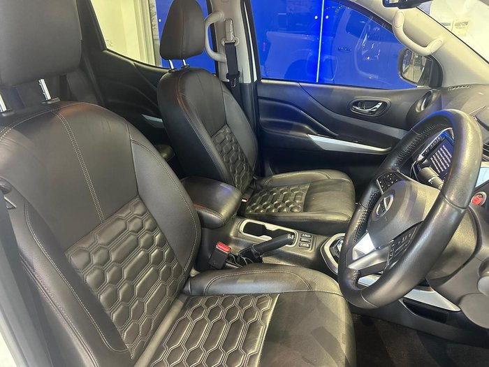 2021 Nissan Navara SL