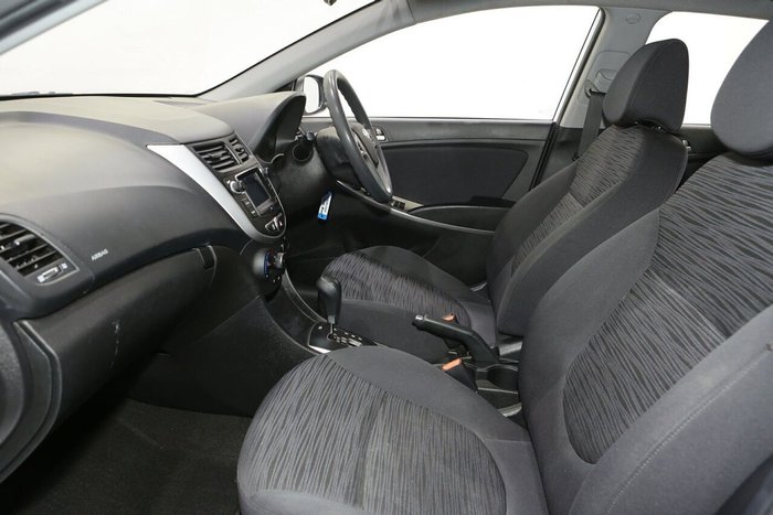 2016 Hyundai Accent Active