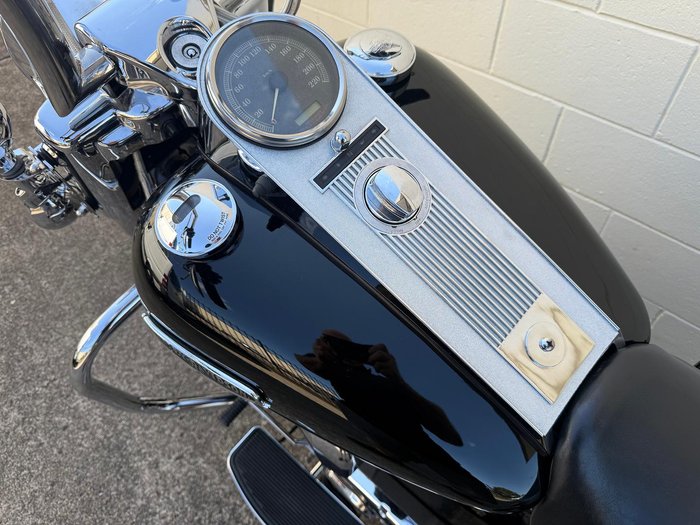 2006 Harley-Davidson Road King Classic 1450 (FLHRCI) Touring Black
