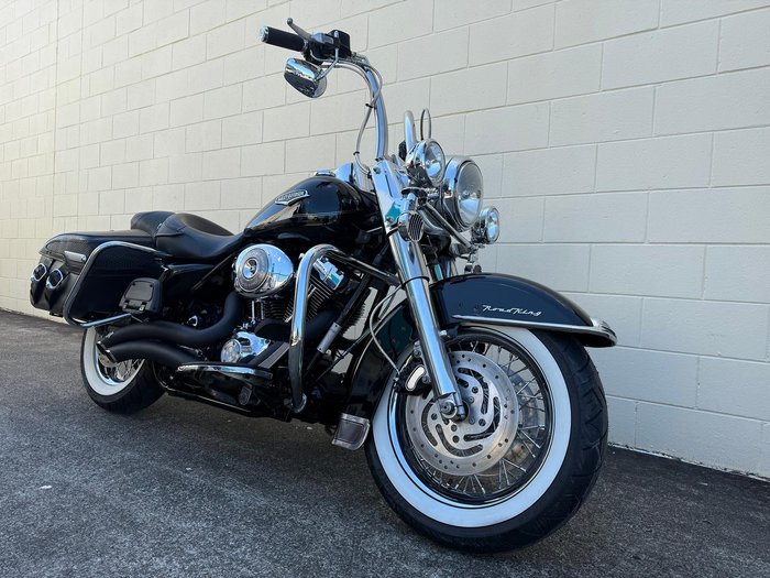 2006 Harley-Davidson Road King Classic 1450 (FLHRCI) Touring Black