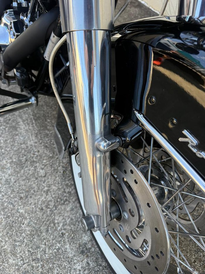 2006 Harley-Davidson Road King Classic 1450 (FLHRCI) Touring Black