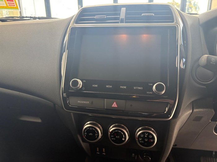 2024 Mitsubishi ASX ES