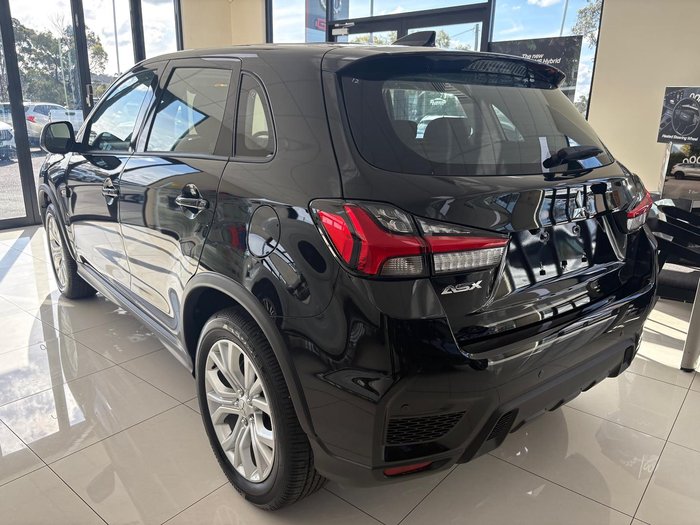 2024 Mitsubishi ASX ES