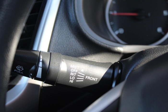 2016 Mitsubishi Triton GLX+