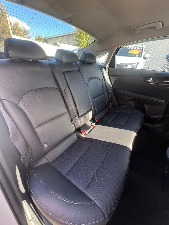 2023 Kia Cerato Sport+ BD MY23 Clear White
