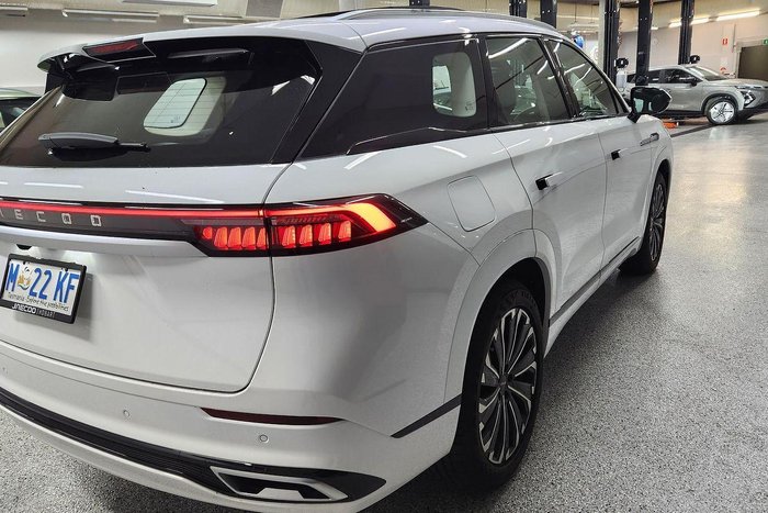 2025 Jaecoo J8 Track