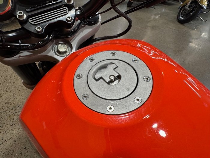 2009 Harley-davidson XR1200 Orange