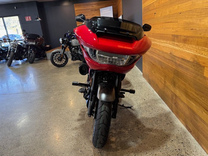 2025 Harley-davidson FLTRXSTSE CVO RD GLIDE ST 121 Red