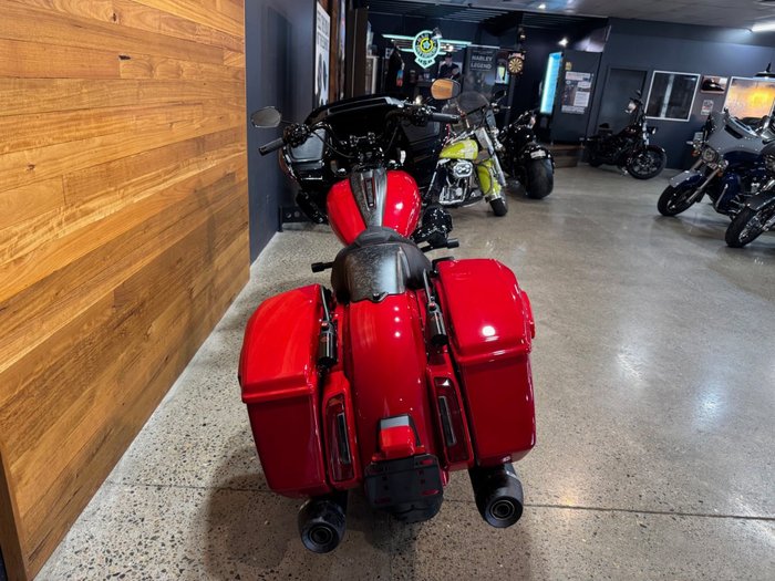 2025 Harley-davidson FLTRXSTSE CVO RD GLIDE ST 121 Red