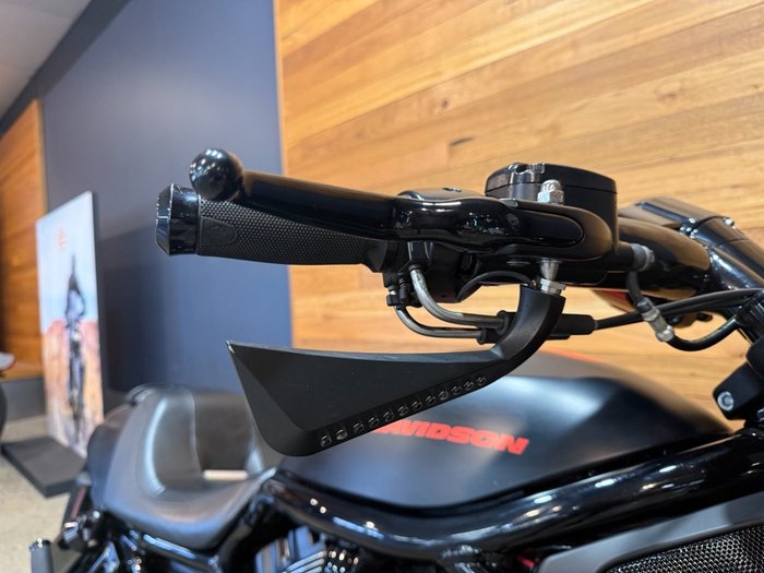 2015 Harley-davidson VRSCDX NIGHT ROD SPECIAL Black