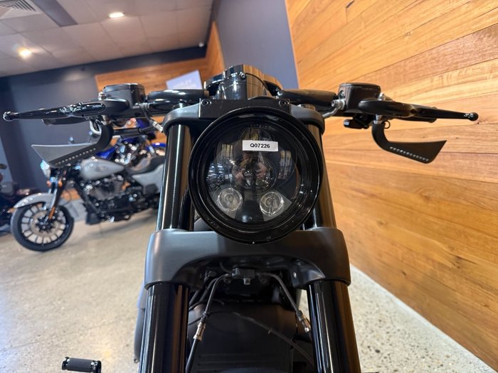 2015 Harley-davidson VRSCDX NIGHT ROD SPECIAL Black