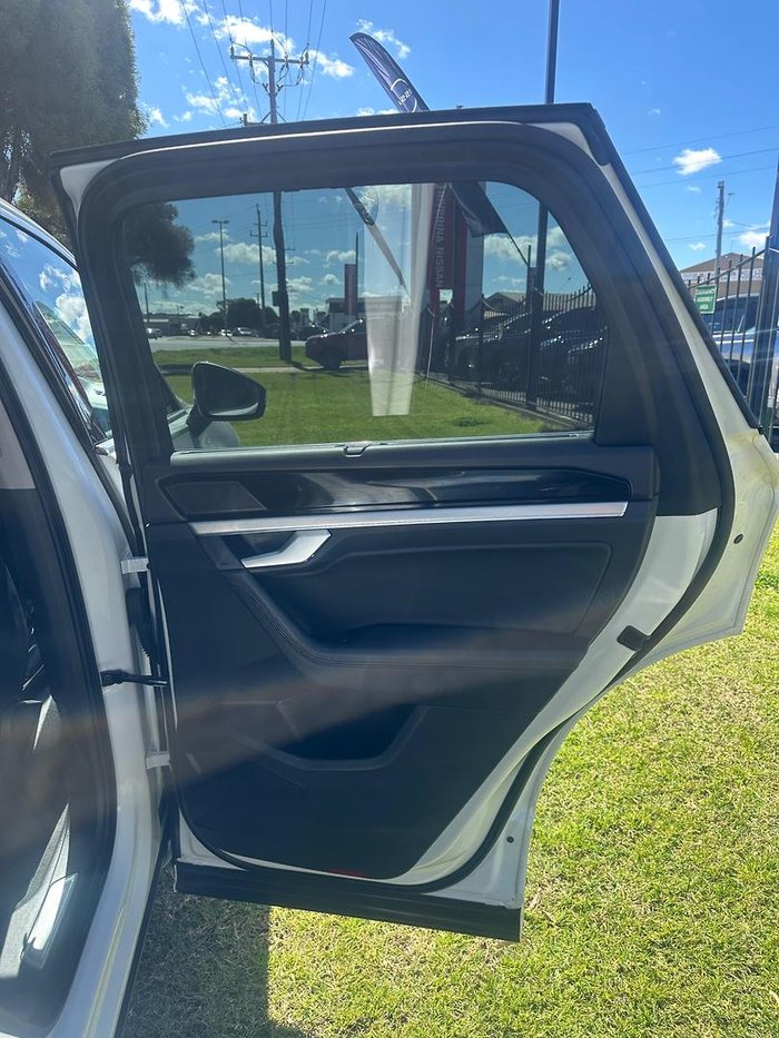 2019 Volkswagen Touareg 190TDI Launch Edition