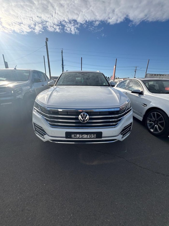2019 Volkswagen Touareg