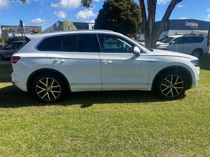2019 Volkswagen Touareg 190TDI Launch Edition