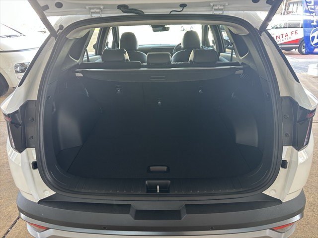 2025 HYUNDAI NX4 TUCSON NX4.V4 TUCSON ELITE 2.0P AT 2WD WHITE CREAM
