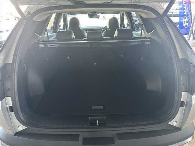 2025 HYUNDAI NX4 TUCSON NX4.V4 TUCSON ELITE 2.0P AT 2WD SHIMMERING SILVER