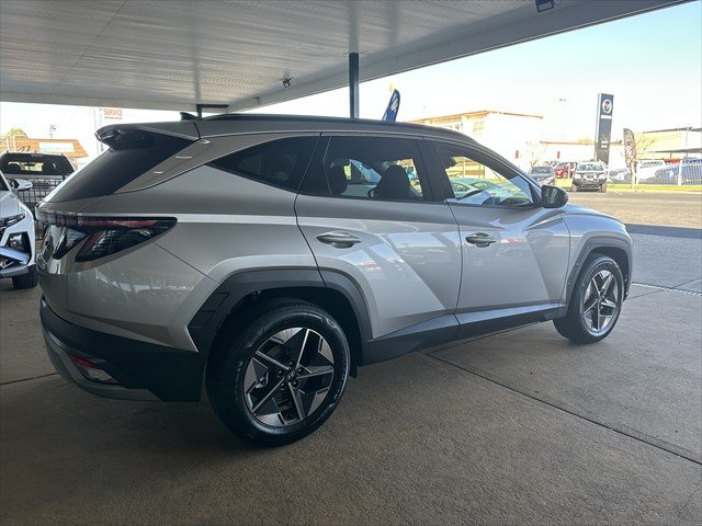 2025 HYUNDAI NX4 TUCSON NX4.V4 TUCSON ELITE 2.0P AT 2WD SHIMMERING SILVER