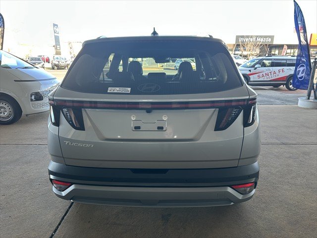 2025 HYUNDAI NX4 TUCSON NX4.V4 TUCSON ELITE 2.0P AT 2WD SHIMMERING SILVER