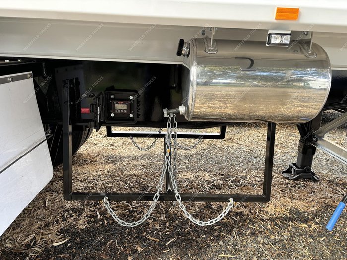 2025 RLB Enterprises By Sonnex 33 Foot Grain White