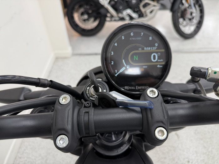 2025 Royal Enfield 2025 Royal Enfield 450CC GUERILLA 450 Road Black