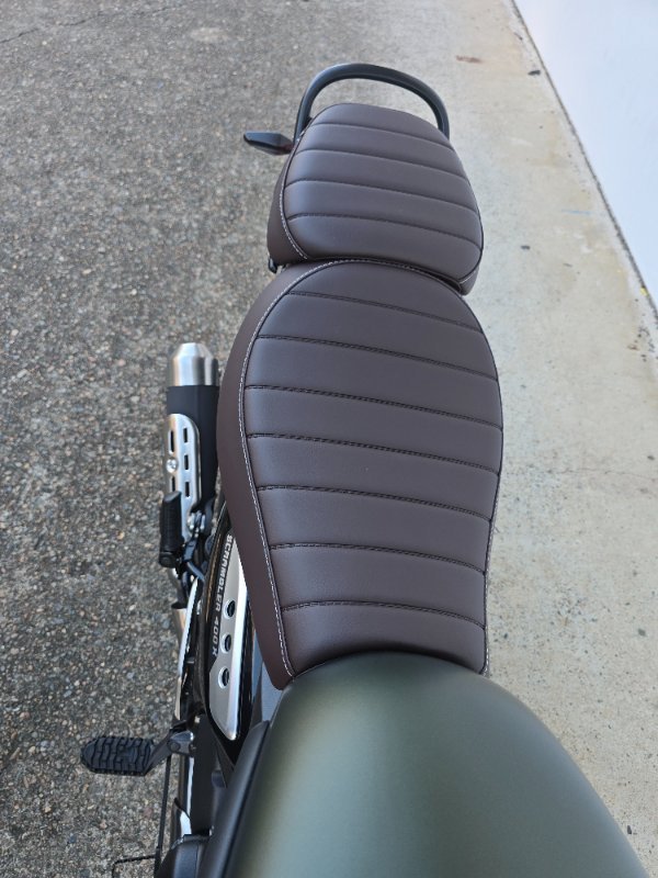 2025 Triumph SCRAMBLER 400 X GREEN