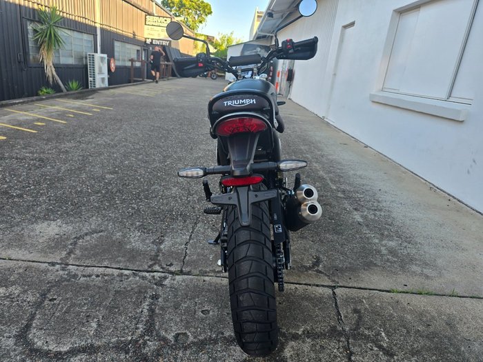 2025 Triumph SCRAMBLER 400 X GREEN