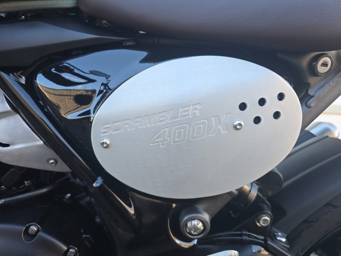 2025 Triumph SCRAMBLER 400 X GREEN