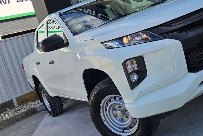 2021 Mitsubishi Triton GLX