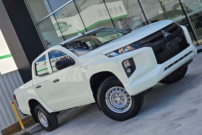 2021 Mitsubishi Triton GLX