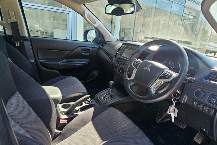 2021 Mitsubishi Triton GLX