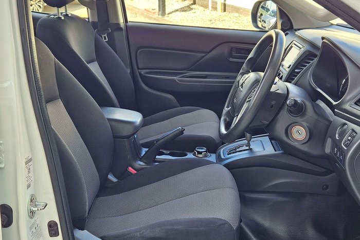 2021 Mitsubishi Triton GLX