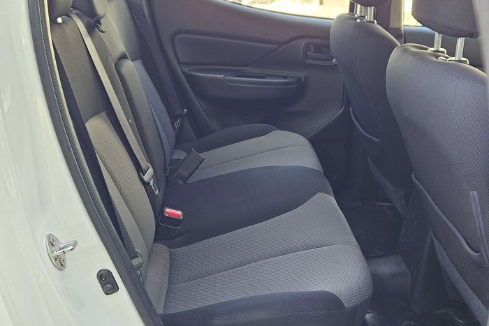 2021 Mitsubishi Triton GLX